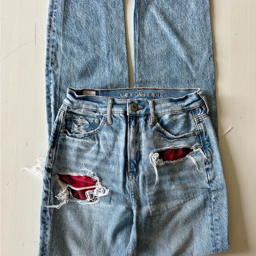American Eagle Distressed Blue Jeans